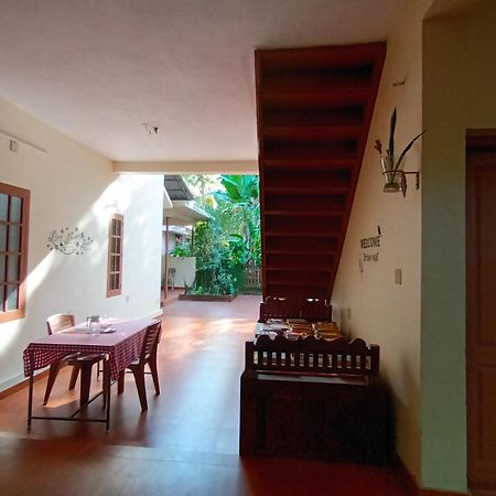 Ivory Coaste Hotel Kannúr Kültér fotó