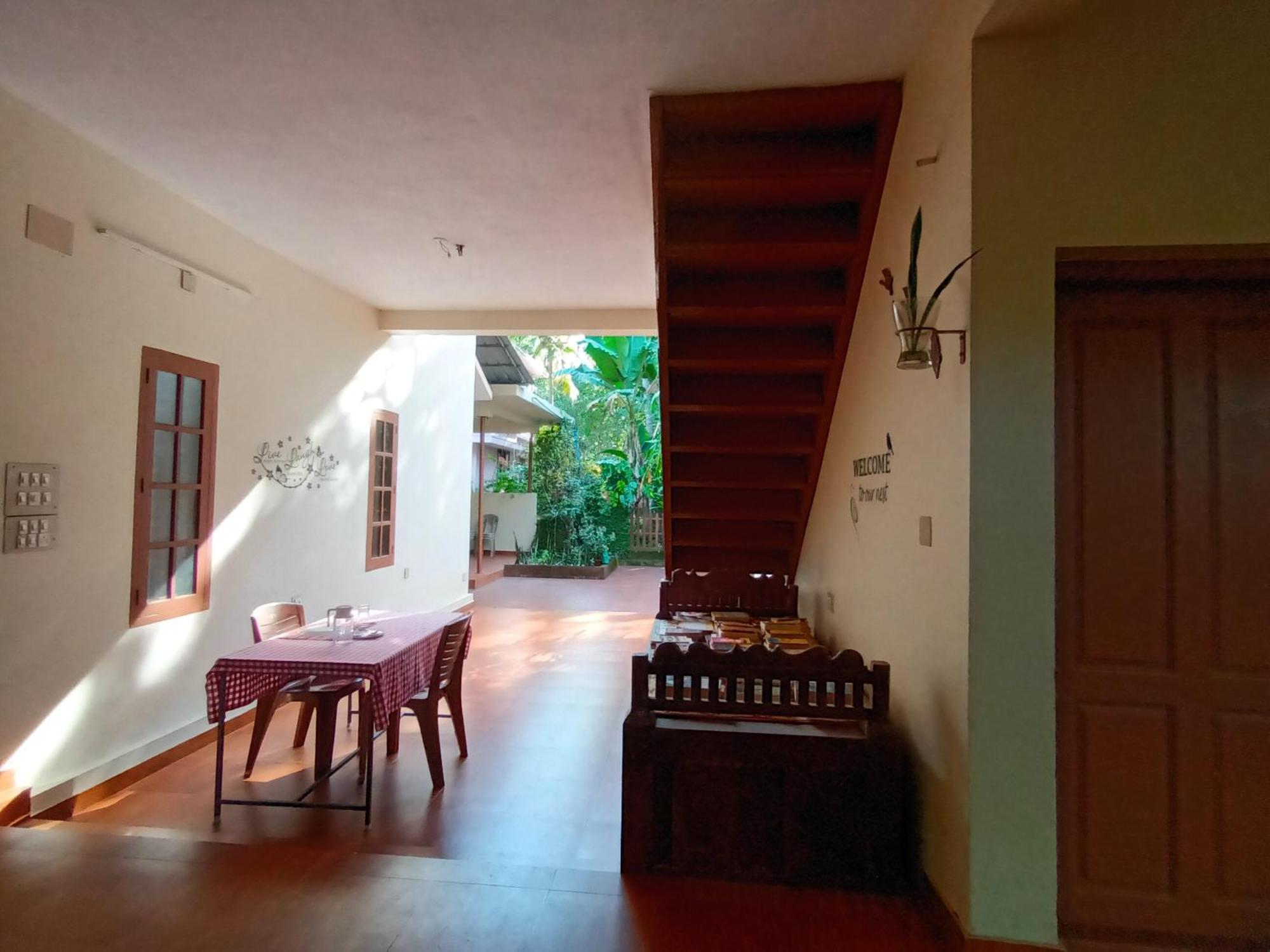 Ivory Coaste Hotel Kannúr Kültér fotó
