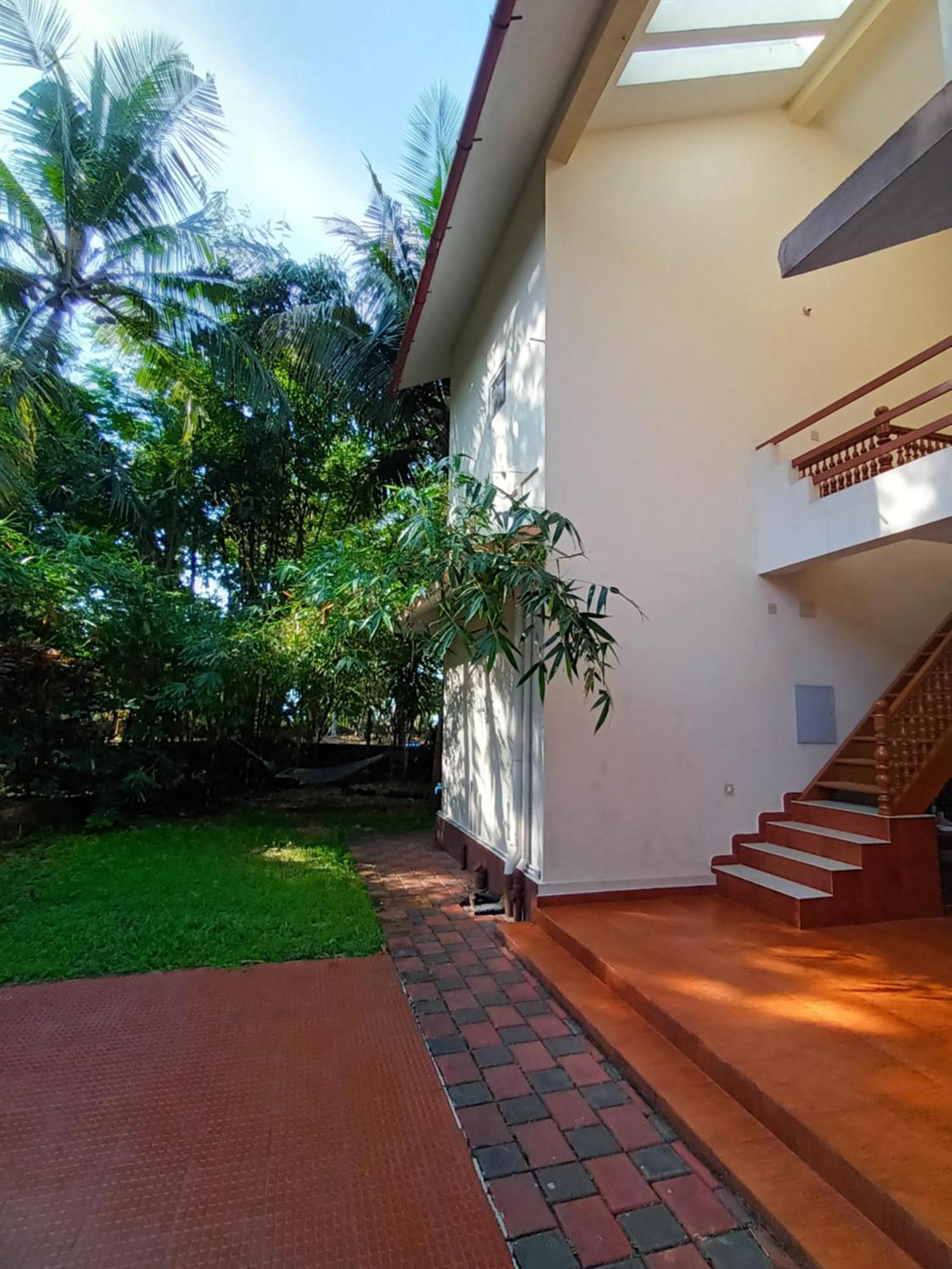 Ivory Coaste Hotel Kannúr Kültér fotó