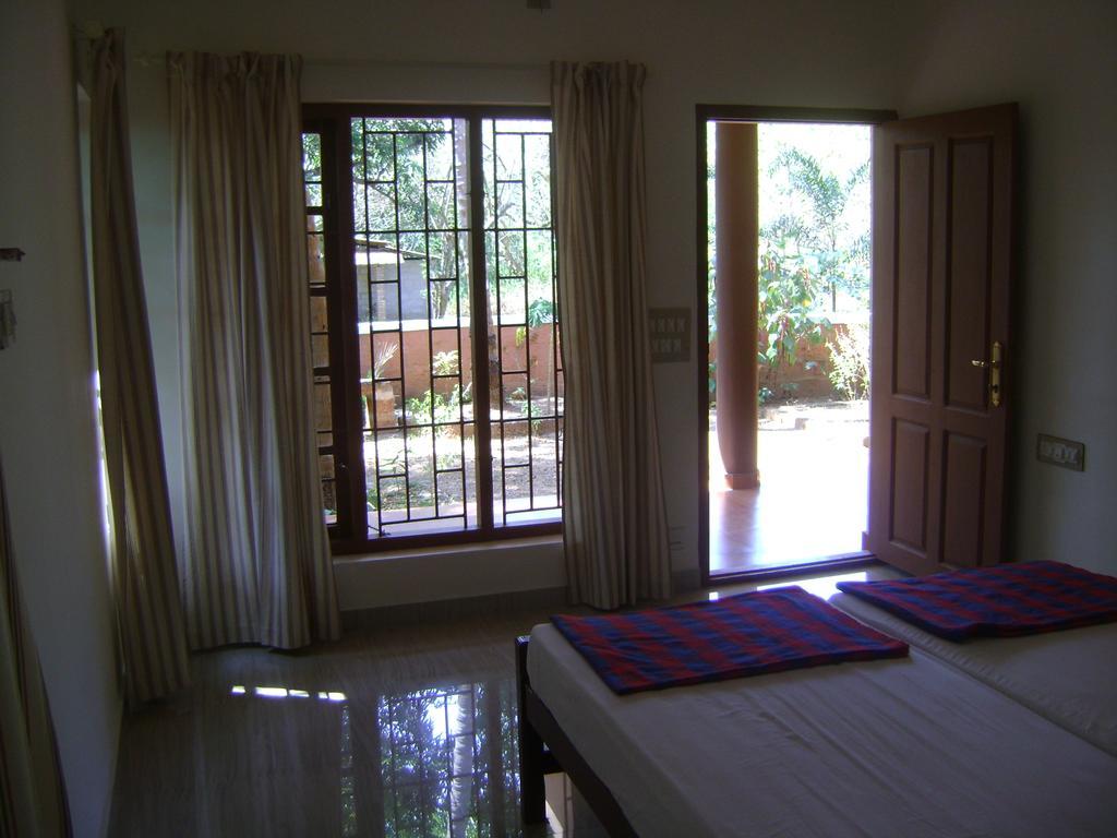 Ivory Coaste Hotel Kannúr Kültér fotó