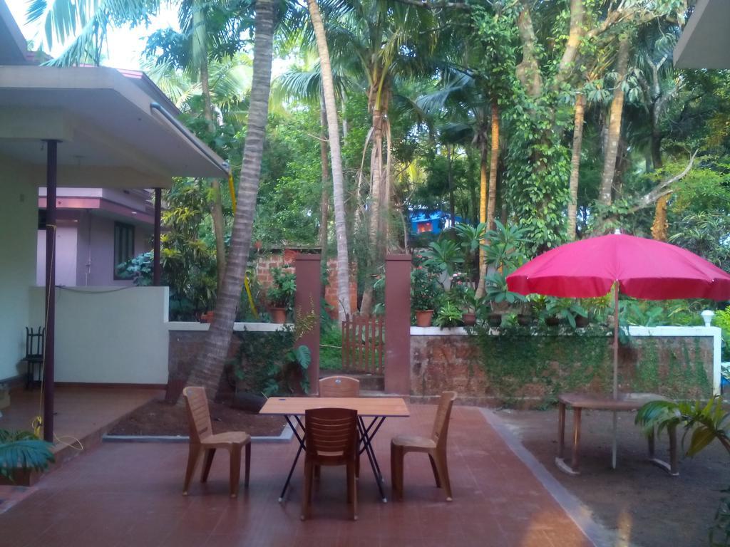 Ivory Coaste Hotel Kannúr Kültér fotó